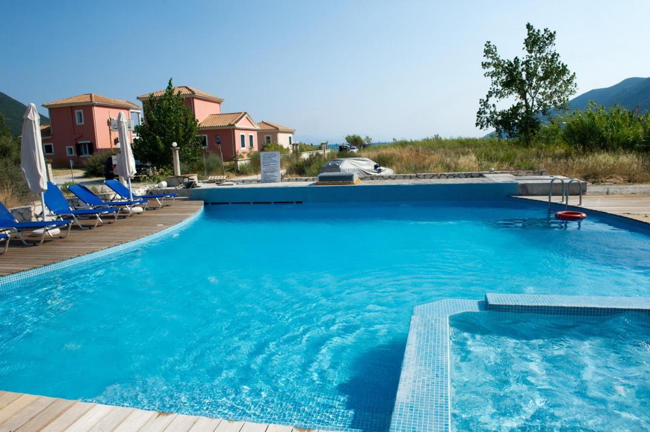 Calypso Luxury Studios Vasilikí Exterior foto